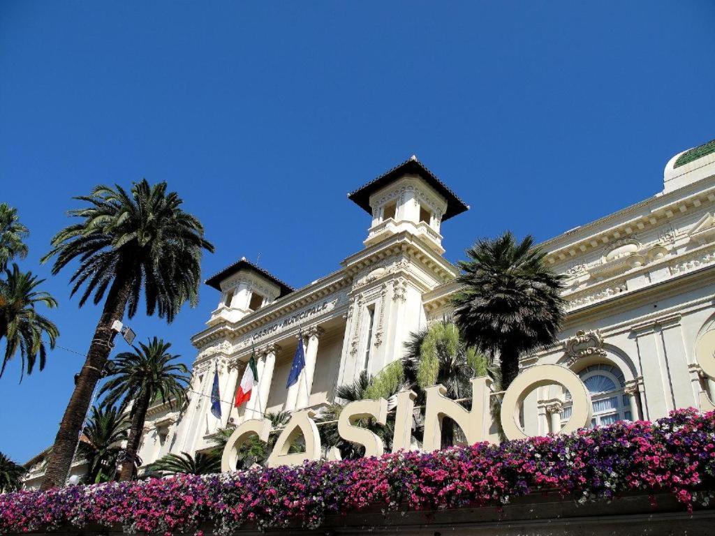 Casa Carina Centro Citta Con Garage Privato Apartman San Remo Kültér fotó