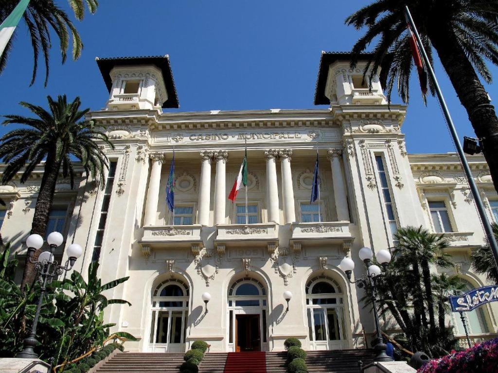 Casa Carina Centro Citta Con Garage Privato Apartman San Remo Kültér fotó