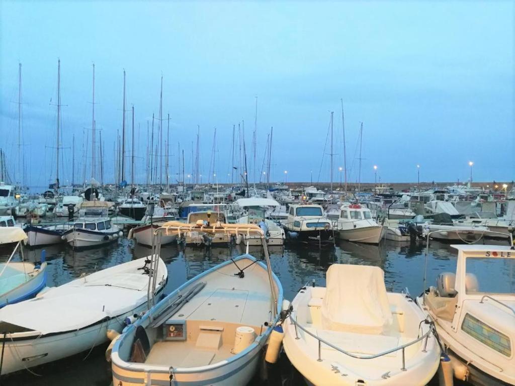 Casa Carina Centro Citta Con Garage Privato Apartman San Remo Kültér fotó