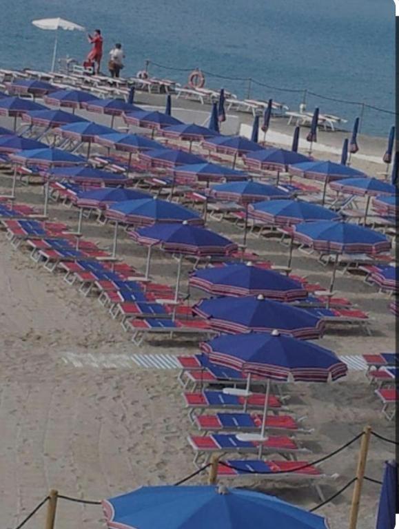 Casa Carina Centro Citta Con Garage Privato Apartman San Remo Kültér fotó